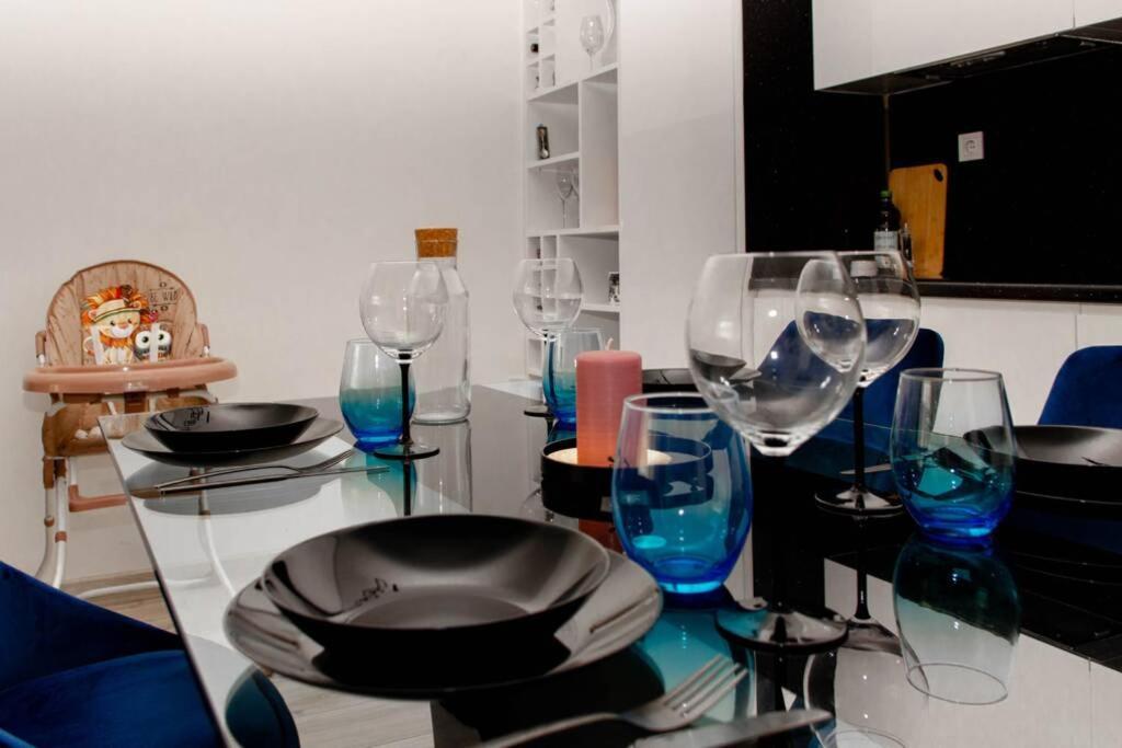 Super Luxurious & Spacious Designer Apartment. Stara Zagora Luaran gambar