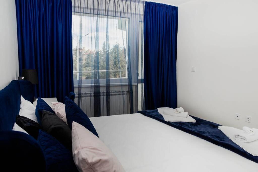 Super Luxurious & Spacious Designer Apartment. Stara Zagora Luaran gambar