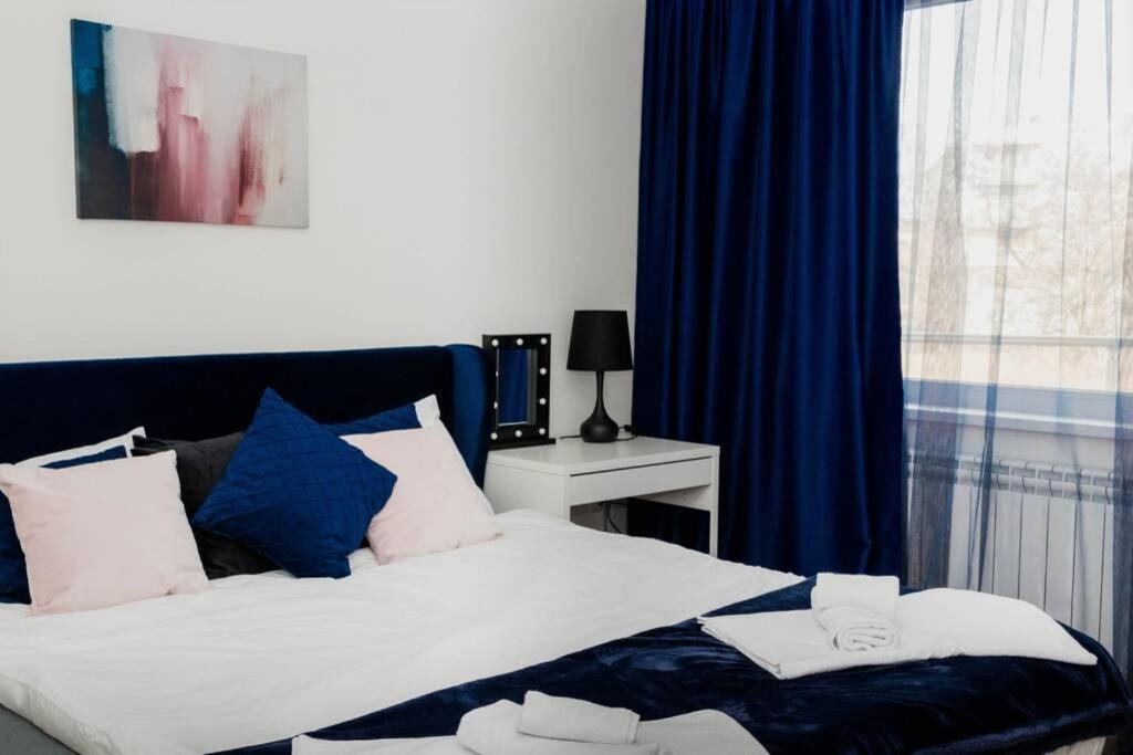 Super Luxurious & Spacious Designer Apartment. Stara Zagora Luaran gambar