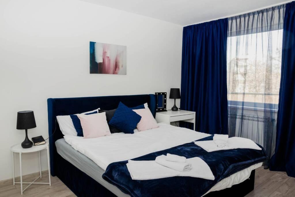 Super Luxurious & Spacious Designer Apartment. Stara Zagora Luaran gambar