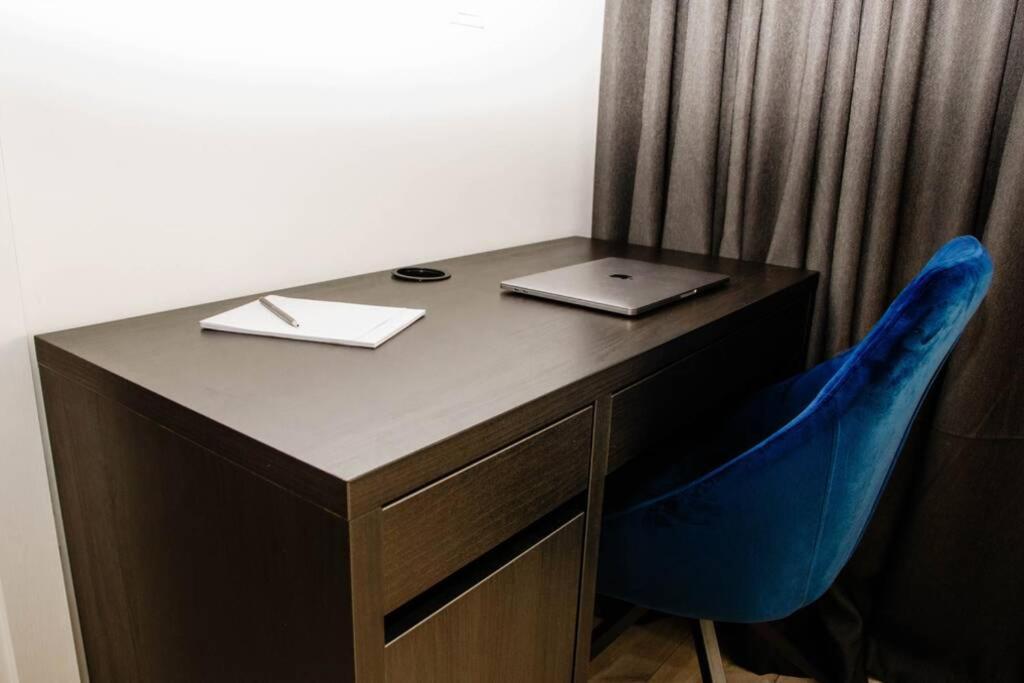Super Luxurious & Spacious Designer Apartment. Stara Zagora Luaran gambar