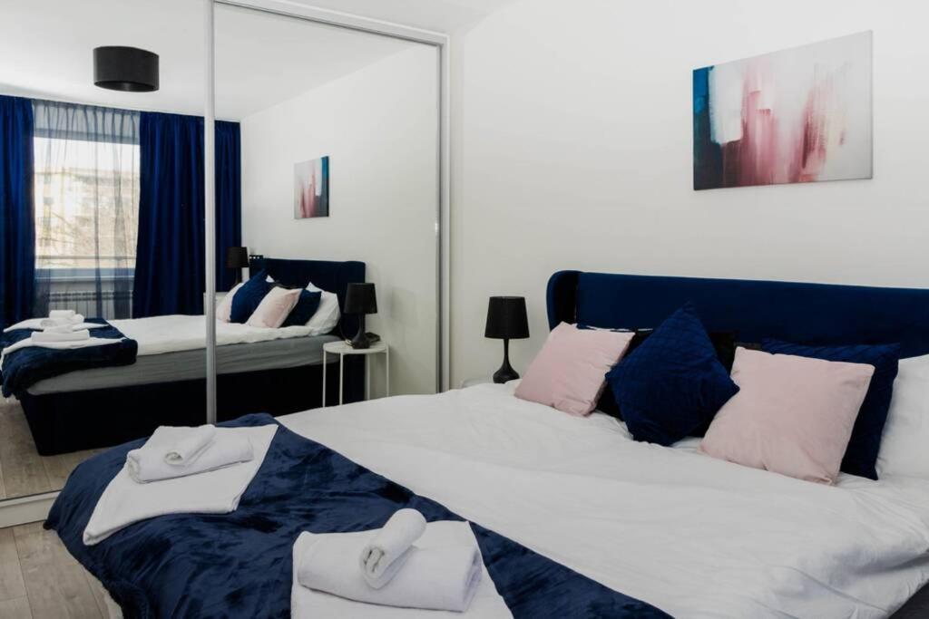 Super Luxurious & Spacious Designer Apartment. Stara Zagora Luaran gambar